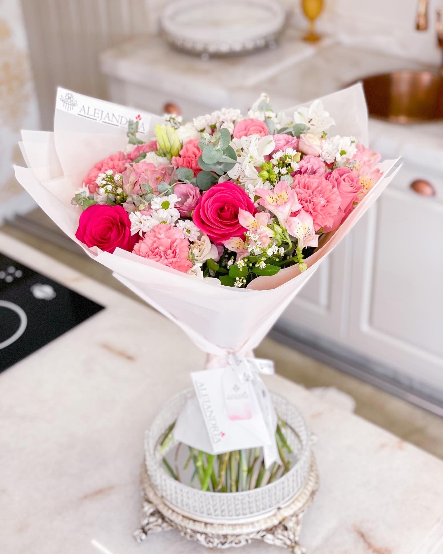Ramo Pandora Savage Bouquet - Alejandría Arte Floral 